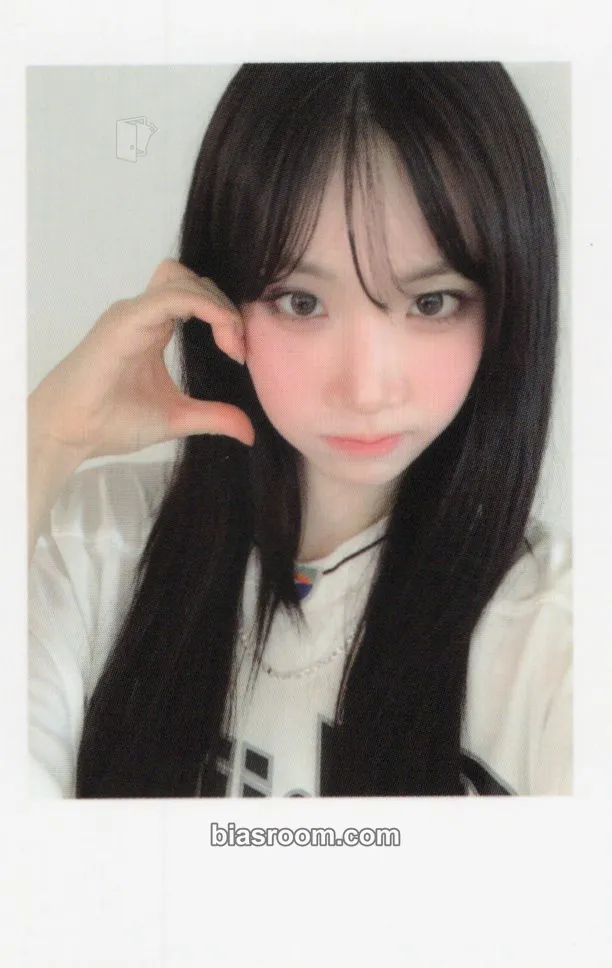 Nakyoung Performante Photocard - tripleS - tripleS K-pop photocard