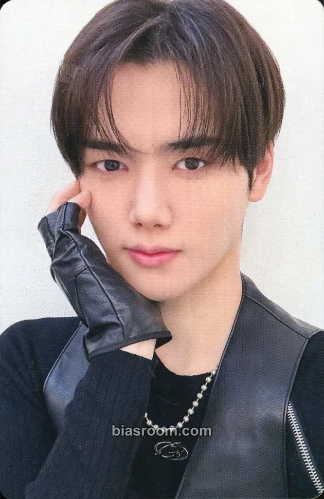Minhee BLAST OUT Photocard - CRAVITY - CRAVITY K-pop photocard