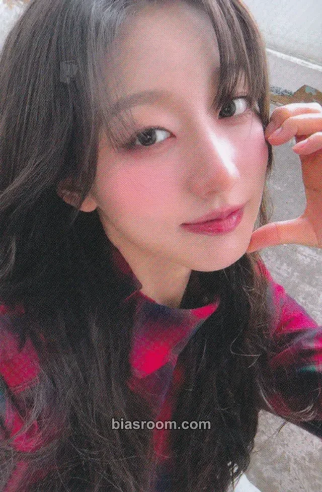 Jeong Yein - Yein - Room Album version 2 album photocard