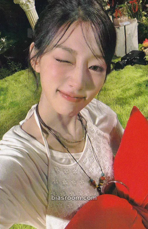 Yein Room Photocard - Jeong Yein - Jeong Yein K-pop photocard