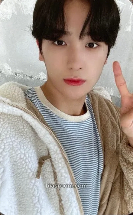 Hyunjae Hang Ten x THE BOYZ Photocard - THE BOYZ - THE BOYZ K-pop photocard