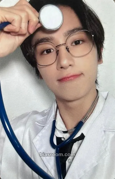 Hyunjae 2nd World Tour: Zeneration Photocard - THE BOYZ - THE BOYZ K-pop photocard