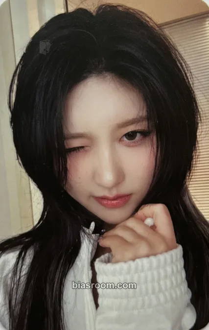 Gaeul IVE SWITCH Photocard - IVE - IVE K-pop photocard