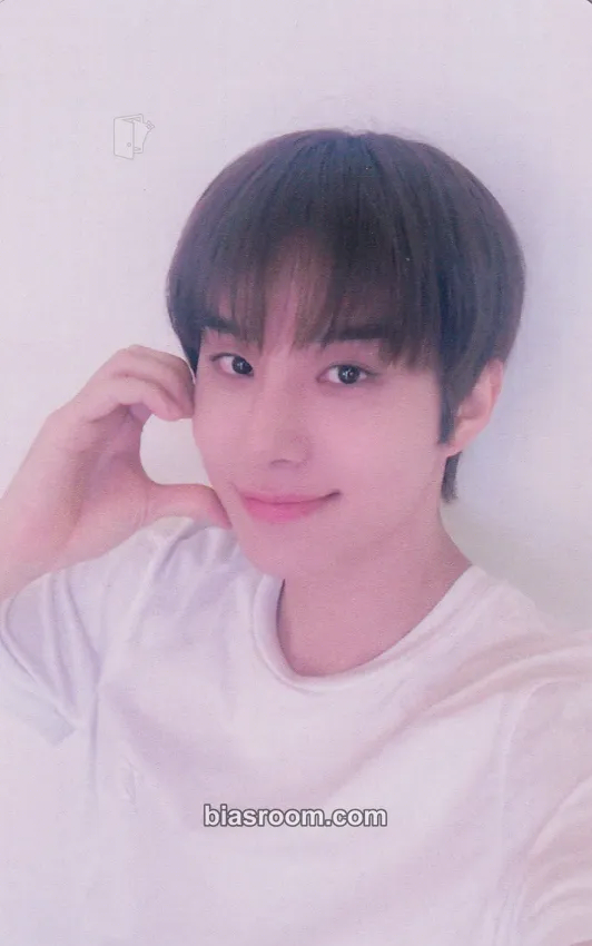 Jungwoo Walk Photocard - NCT 127 - NCT 127 K-pop photocard