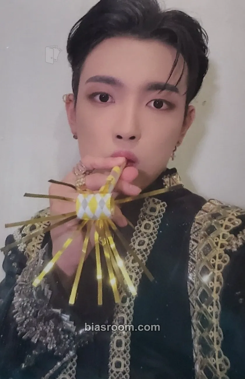 Hongjoong SPIN OFF : FROM THE WITNESS Photocard - ATEEZ - ATEEZ K-pop photocard