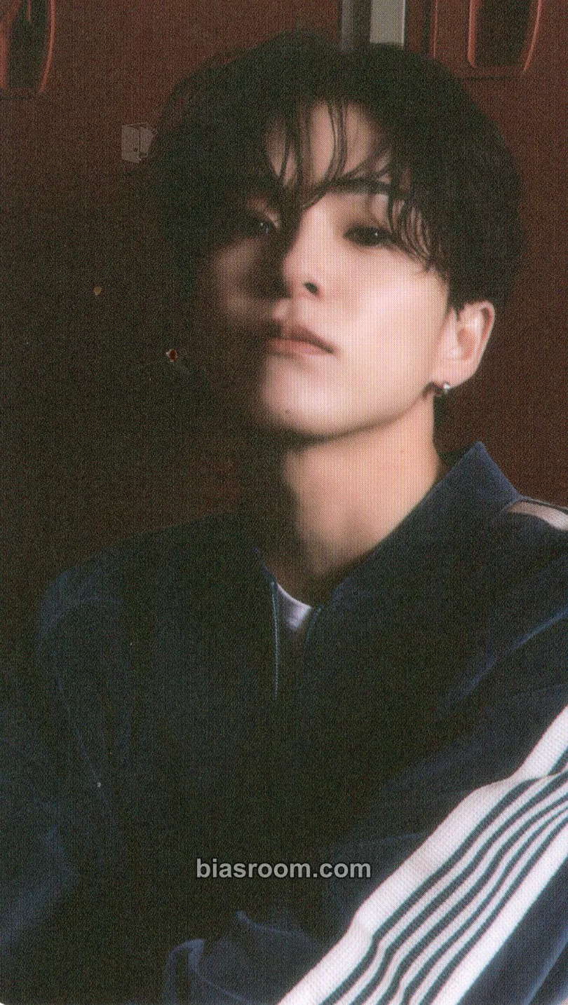 Asahi 2025 Season's Greetings - Team Treasure Photocard - TREASURE - TREASURE K-pop photocard