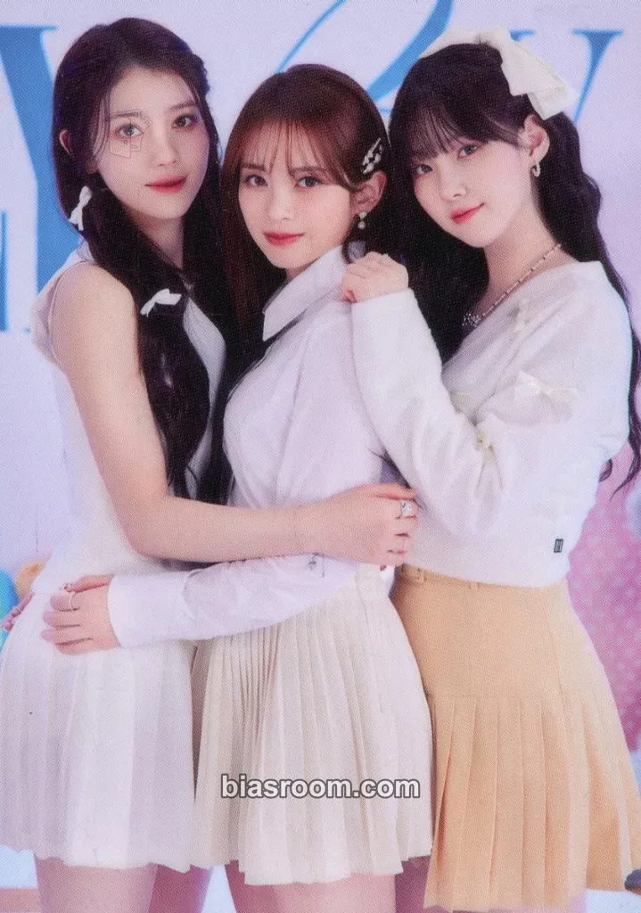 FLY-BY Japan Concert Tour Photocard - Kep1er - Kep1er K-pop photocard