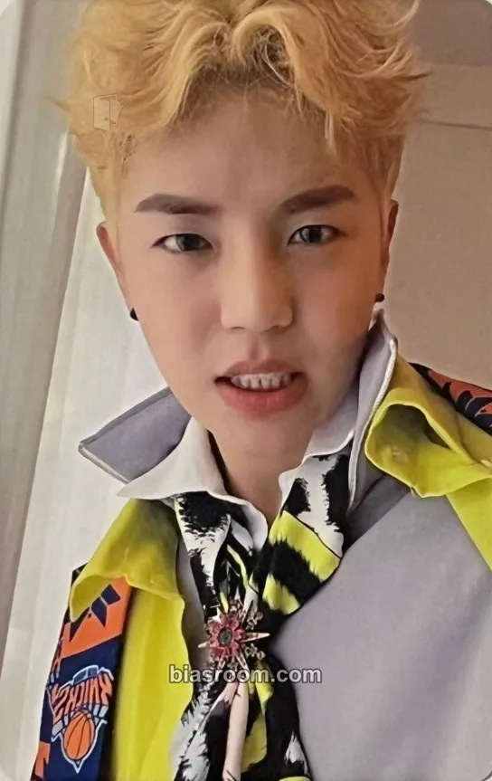 Lee Jiham Adventures in Wonderland Photocard - A.C.E - A.C.E K-pop photocard