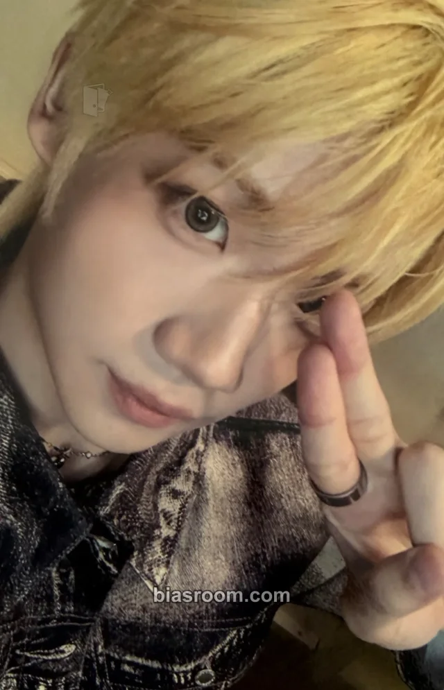 CLOSE YOUR EYES - Kenshin - blackout Album album photocard blackout version