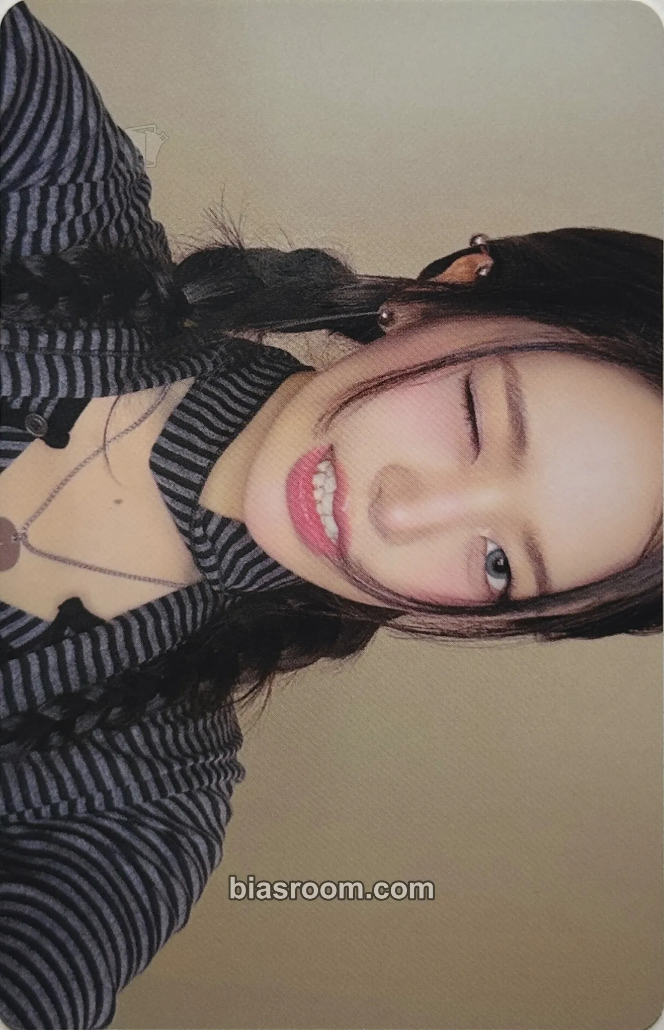 Yujin REVIVE+ Photocard - IVE - IVE K-pop photocard