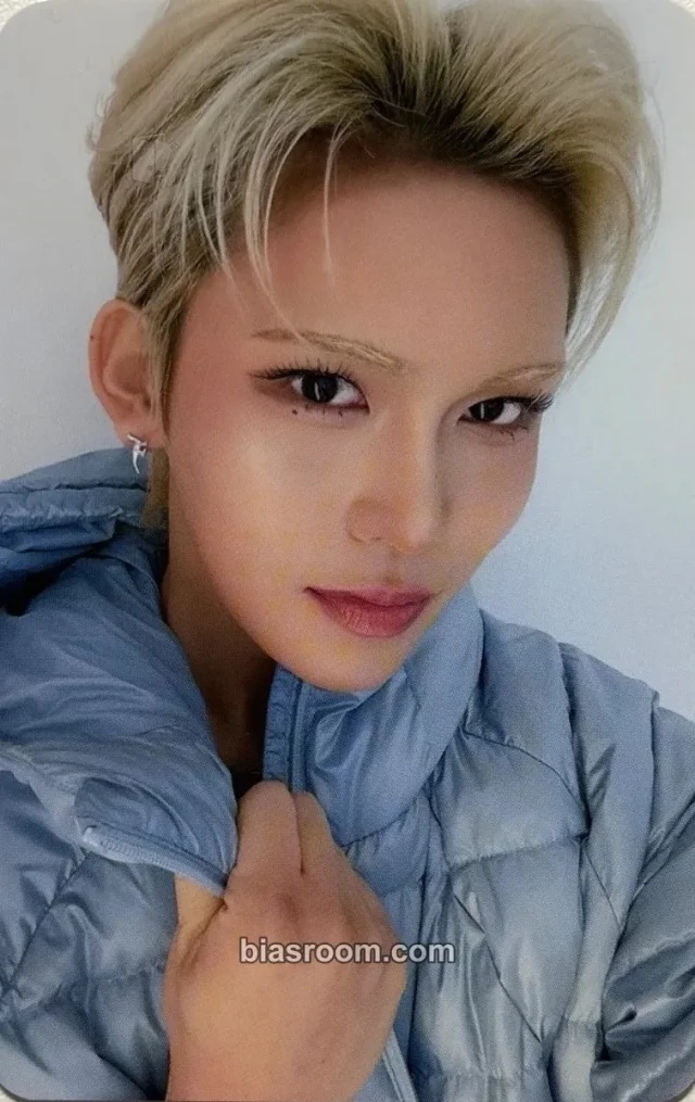 XLOV - Hyun - UXLXVE Album starlike music lucky draw