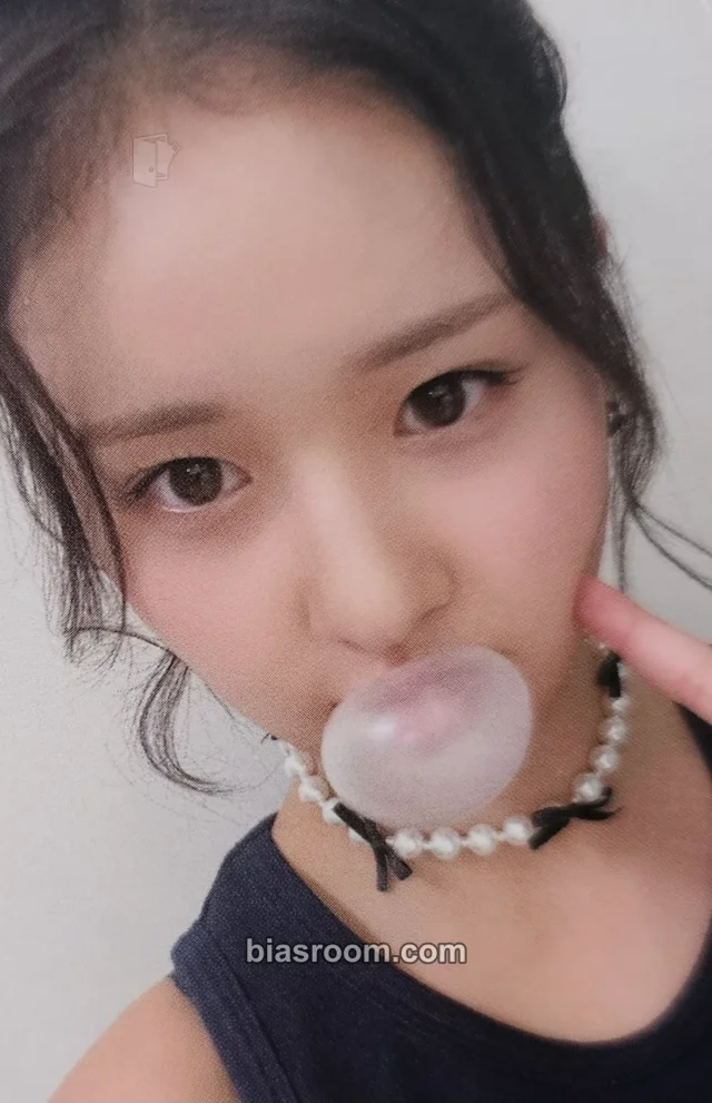 Candy Shop - Julia - Girls don’t cry Album everline fansign round 7