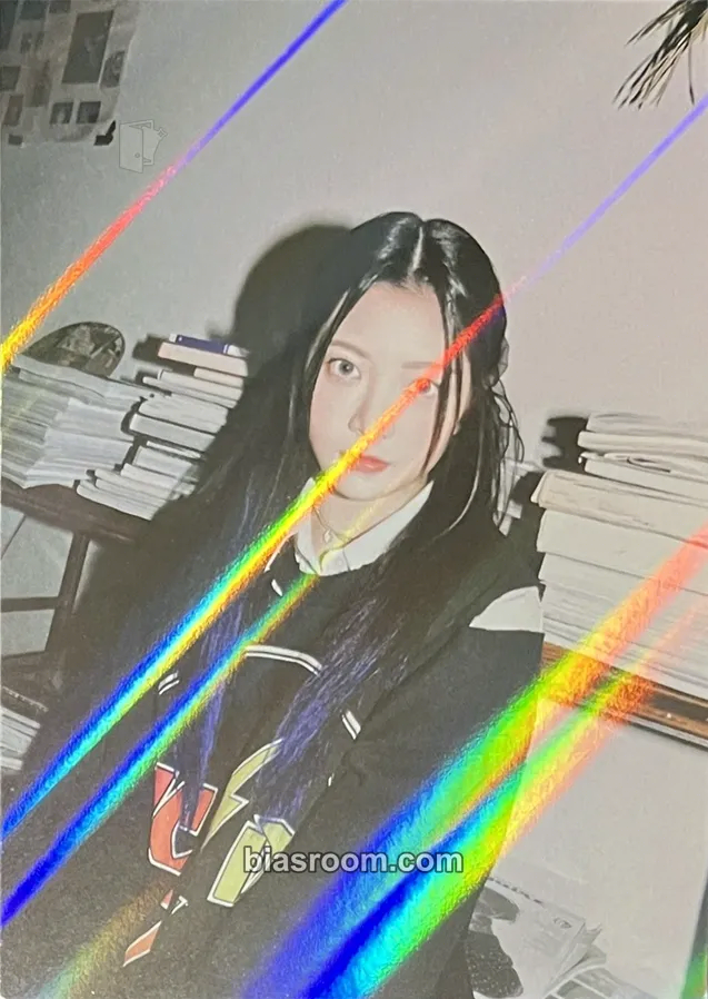 Hong Eunchae ANTIFRAGILE Photocard - LE SSERAFIM - LE SSERAFIM K-pop photocard