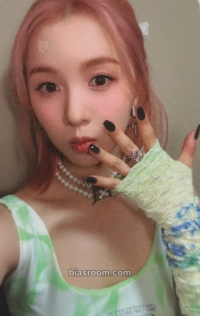 WOOAH - Lucy - Blush Album broadcast week 3