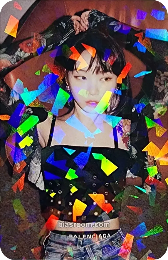 Kim Chaewon ANTIFRAGILE Photocard - LE SSERAFIM - LE SSERAFIM K-pop photocard