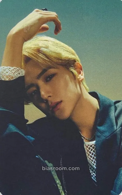 Hyunjae Be Awake Photocard - THE BOYZ - THE BOYZ K-pop photocard