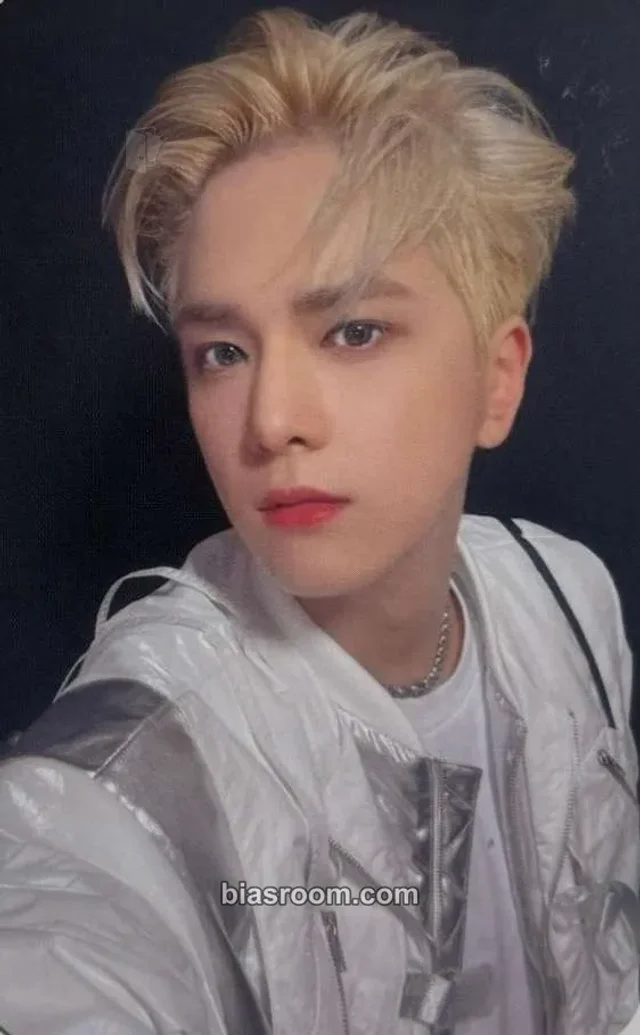 THE BOYZ - Younghoon - Breaking Dawn Album album photocard prism version