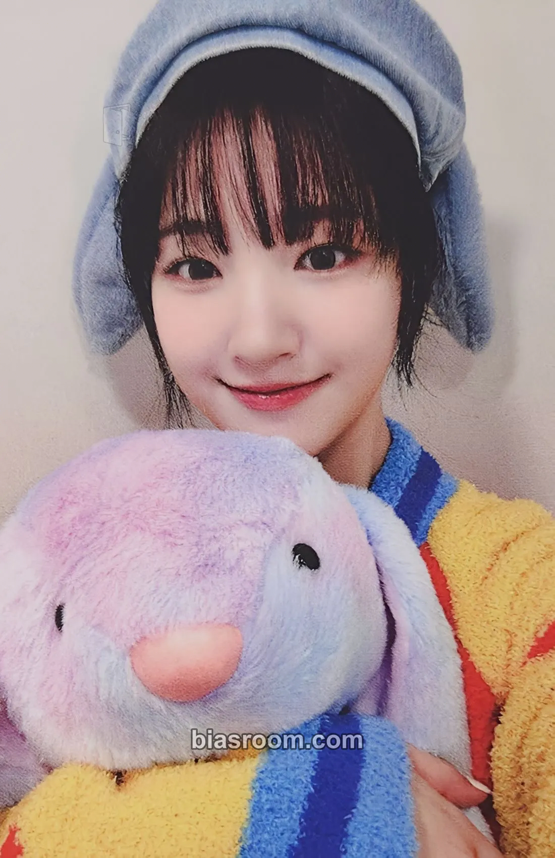 Yunha SWICY Photocard - UNIS - UNIS K-pop photocard