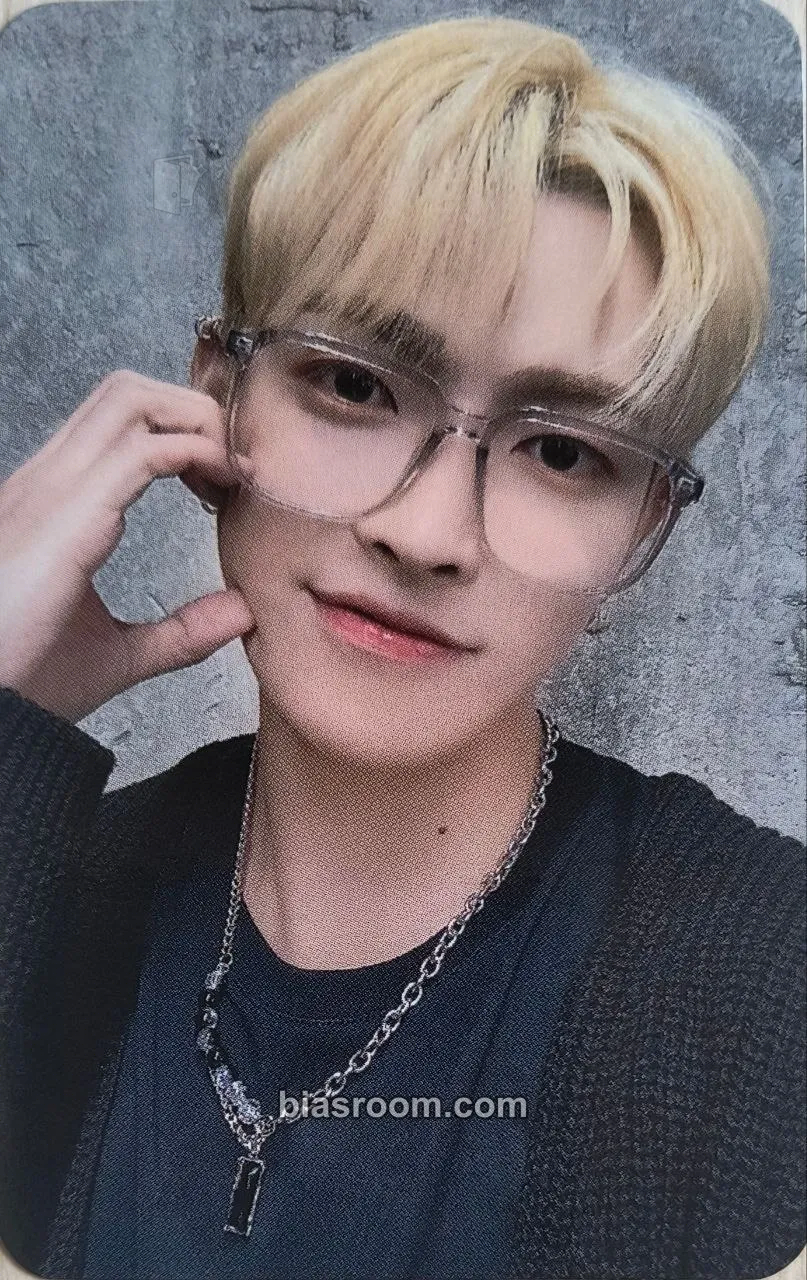 Hongjoong THE WORLD EP.FIN : WILL Photocard - ATEEZ - ATEEZ K-pop photocard
