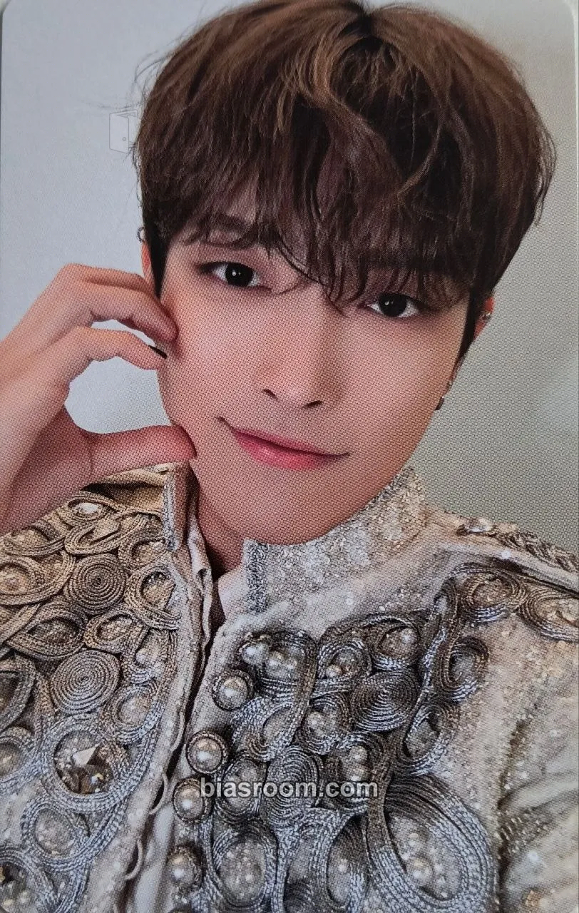Hongjoong Towards The Light : Will To Power World Tour 2024 - 2025 Photocard - ATEEZ - ATEEZ K-pop photocard