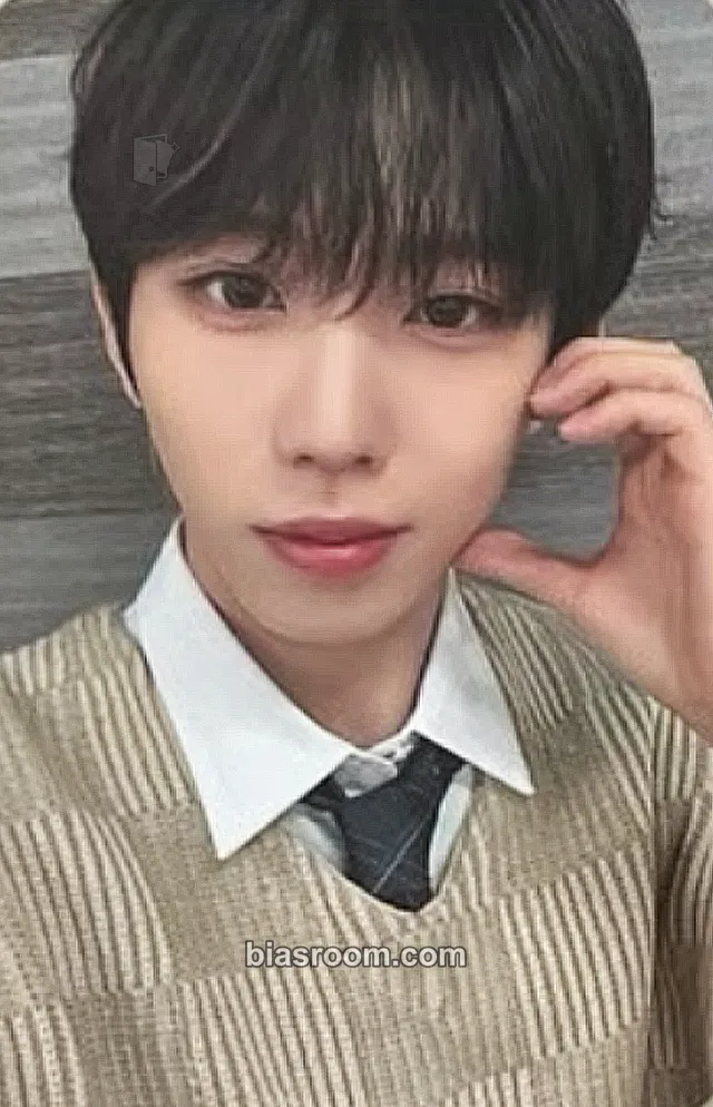 Yungyu Like a Friend Photocard - 8TURN - 8TURN K-pop photocard