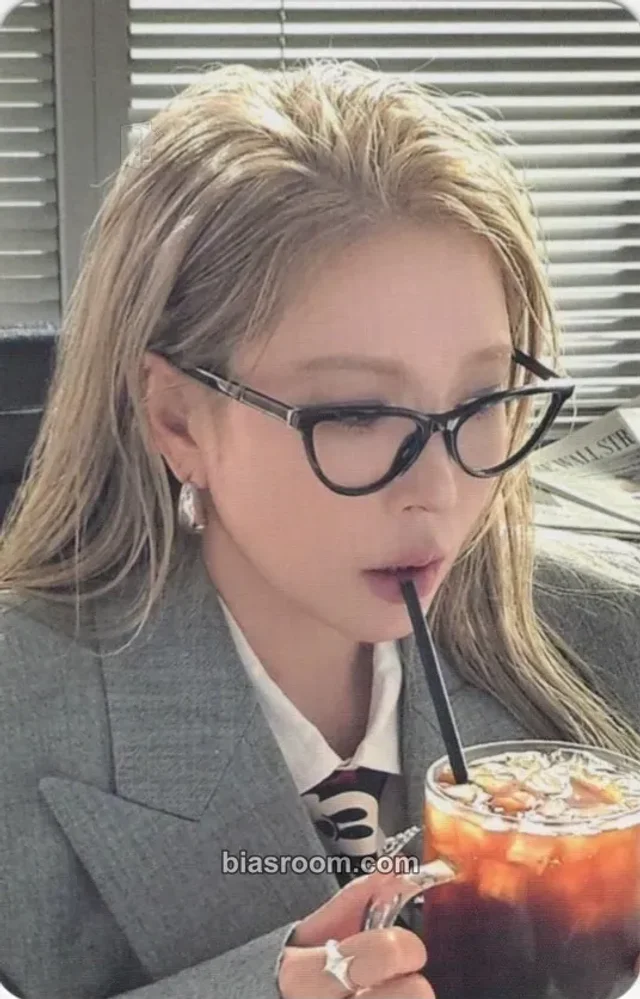 BoA - BoA - Crazier Album ktown4u pob (pre-order benefit)