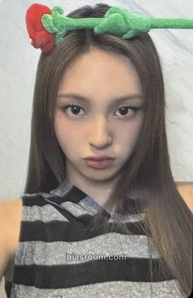 Chiquita BABYMONS7ER Photocard - BABYMONSTER - BABYMONSTER K-pop photocard