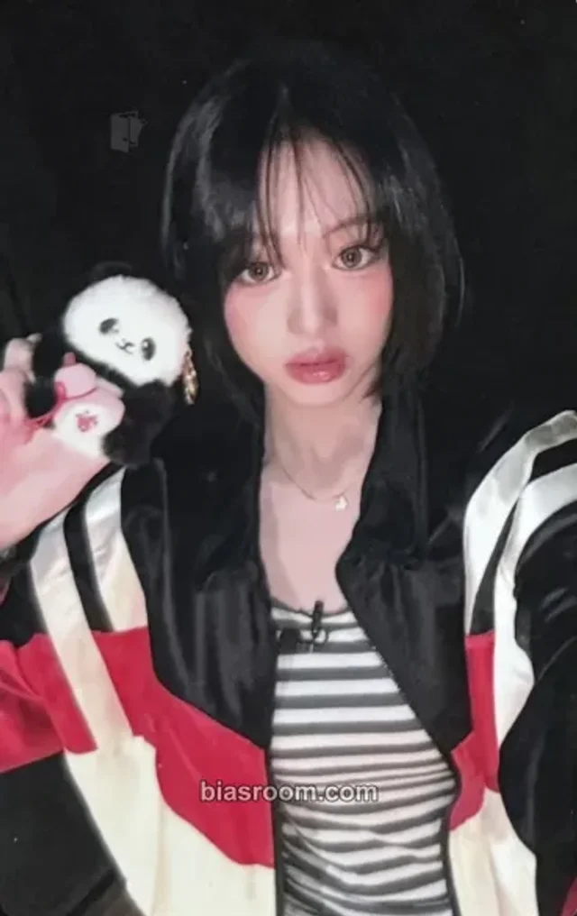 BABYMONSTER - Ahyeon - HOT SAUCE Album china pop-up exclusive purchase benefit