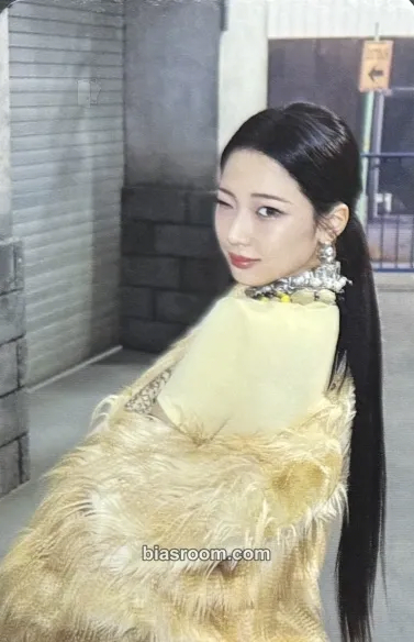 Ruka WE GO UP Photocard - BABYMONSTER - BABYMONSTER K-pop photocard