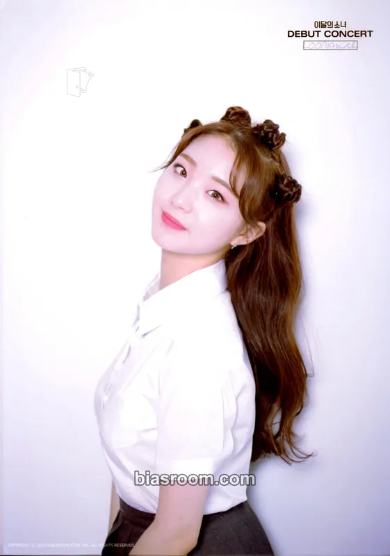 YeoJin LOONA 1st Concert: LOONAbirth Photocard - LOONA - LOONA K-pop photocard