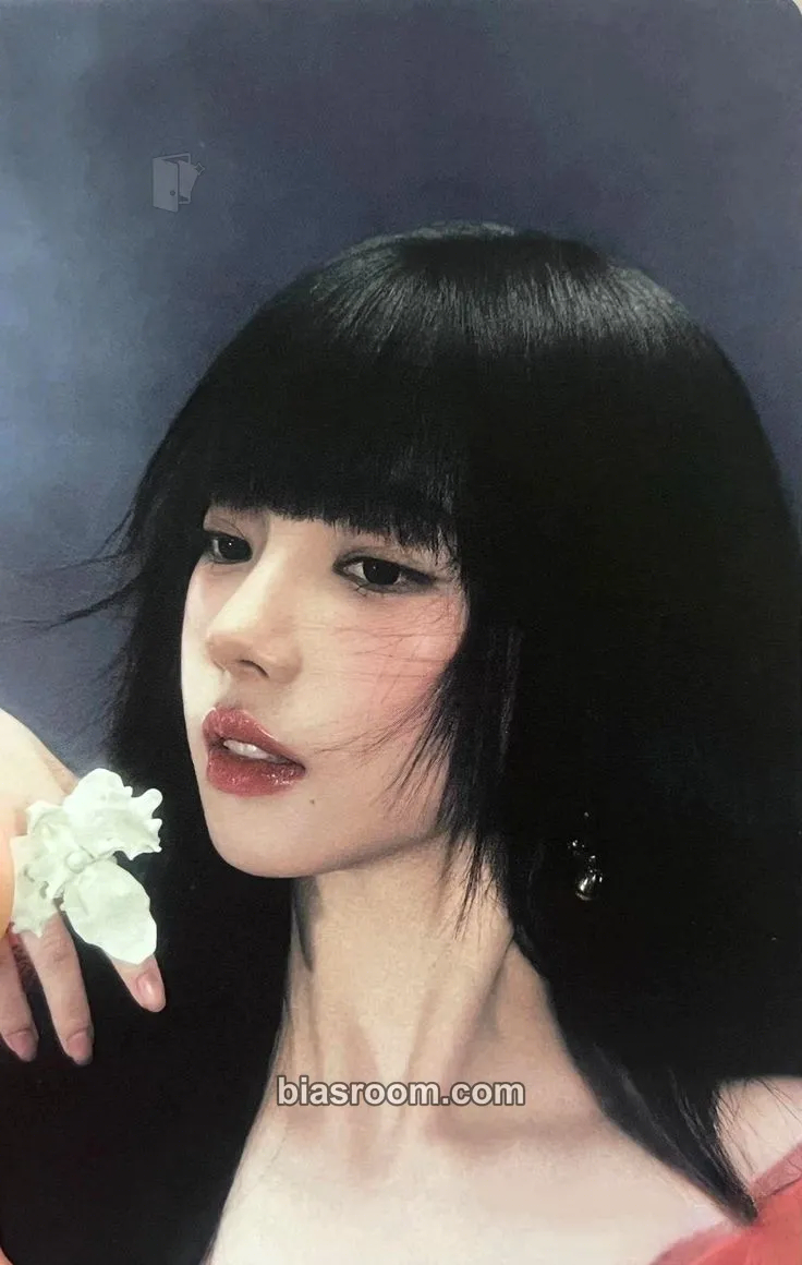 Karina Aespa x Metal Magazine (China) Photocard - aespa - aespa K-pop photocard