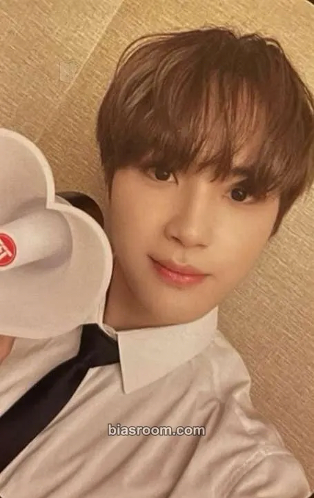 Haknyeon Official Lightstick V1 Photocard - THE BOYZ - THE BOYZ K-pop photocard