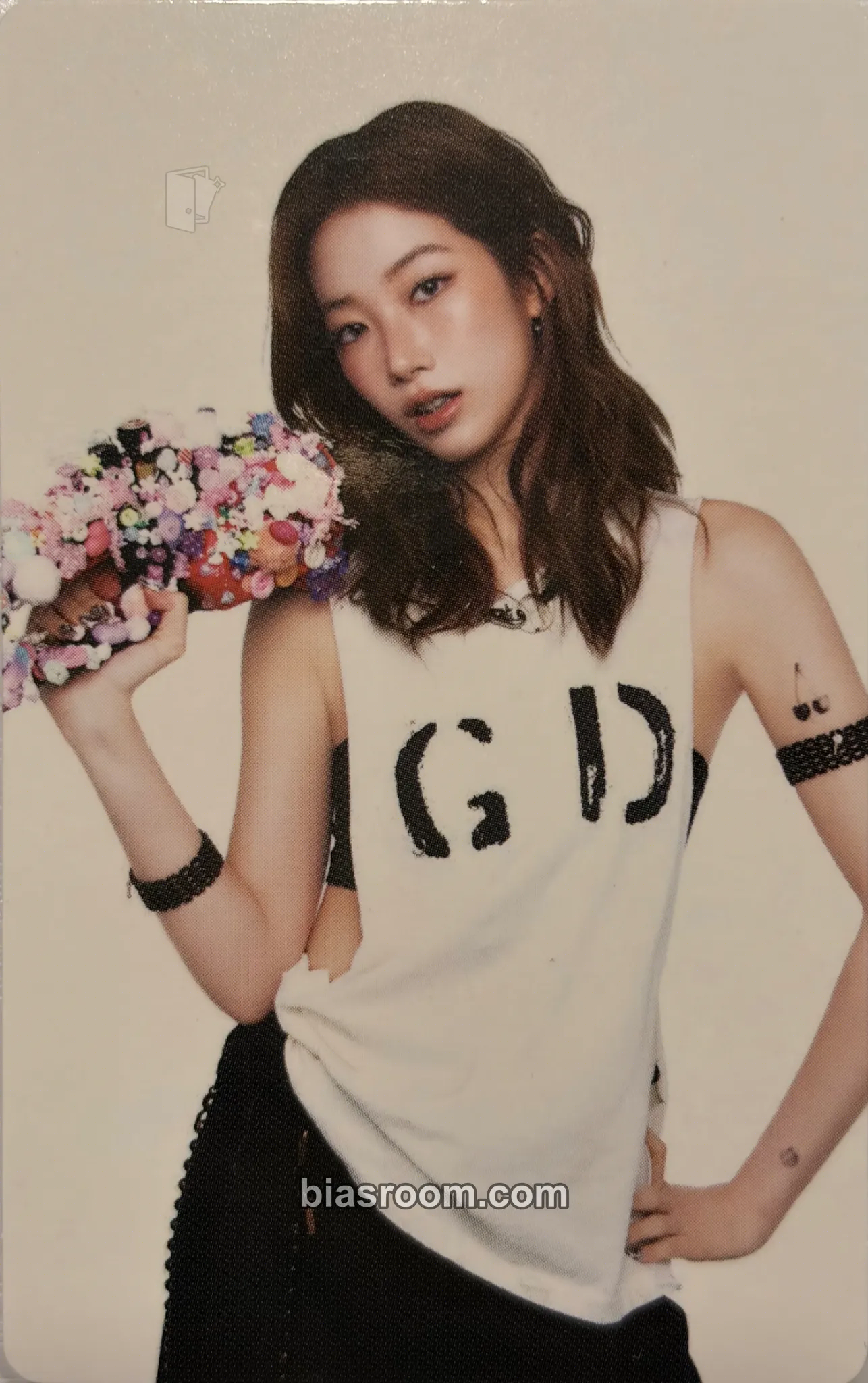 Kazuha SPAGHETTI Photocard - LE SSERAFIM - LE SSERAFIM K-pop photocard