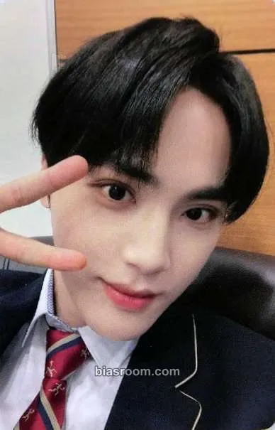 Haknyeon Maverick Photocard - THE BOYZ - THE BOYZ K-pop photocard