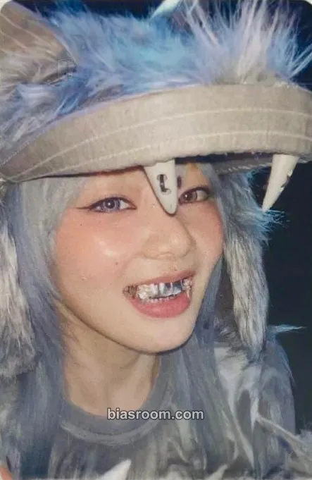 HINATA WOKE UP Photocard - XG - XG K-pop photocard