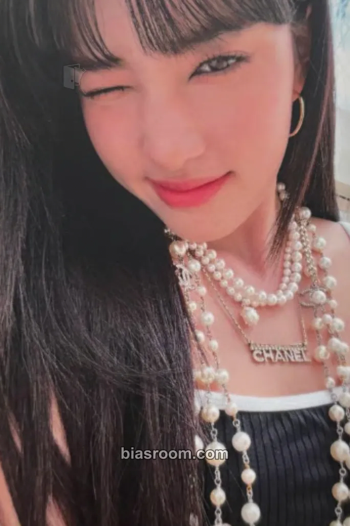 Yoon 2023 STAYC Fanmeeting ‘SWITH Gelato Factory’ Photocard - STAYC - STAYC K-pop photocard