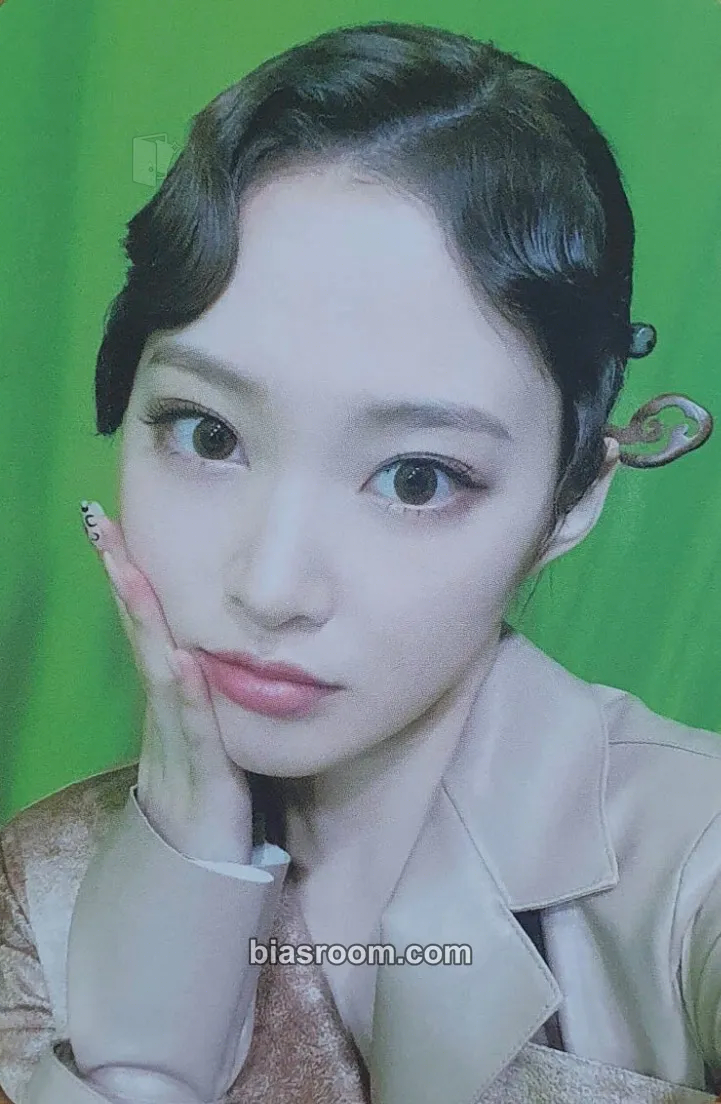 Zoa Play Game : Awake Photocard - Weeekly - Weeekly K-pop photocard