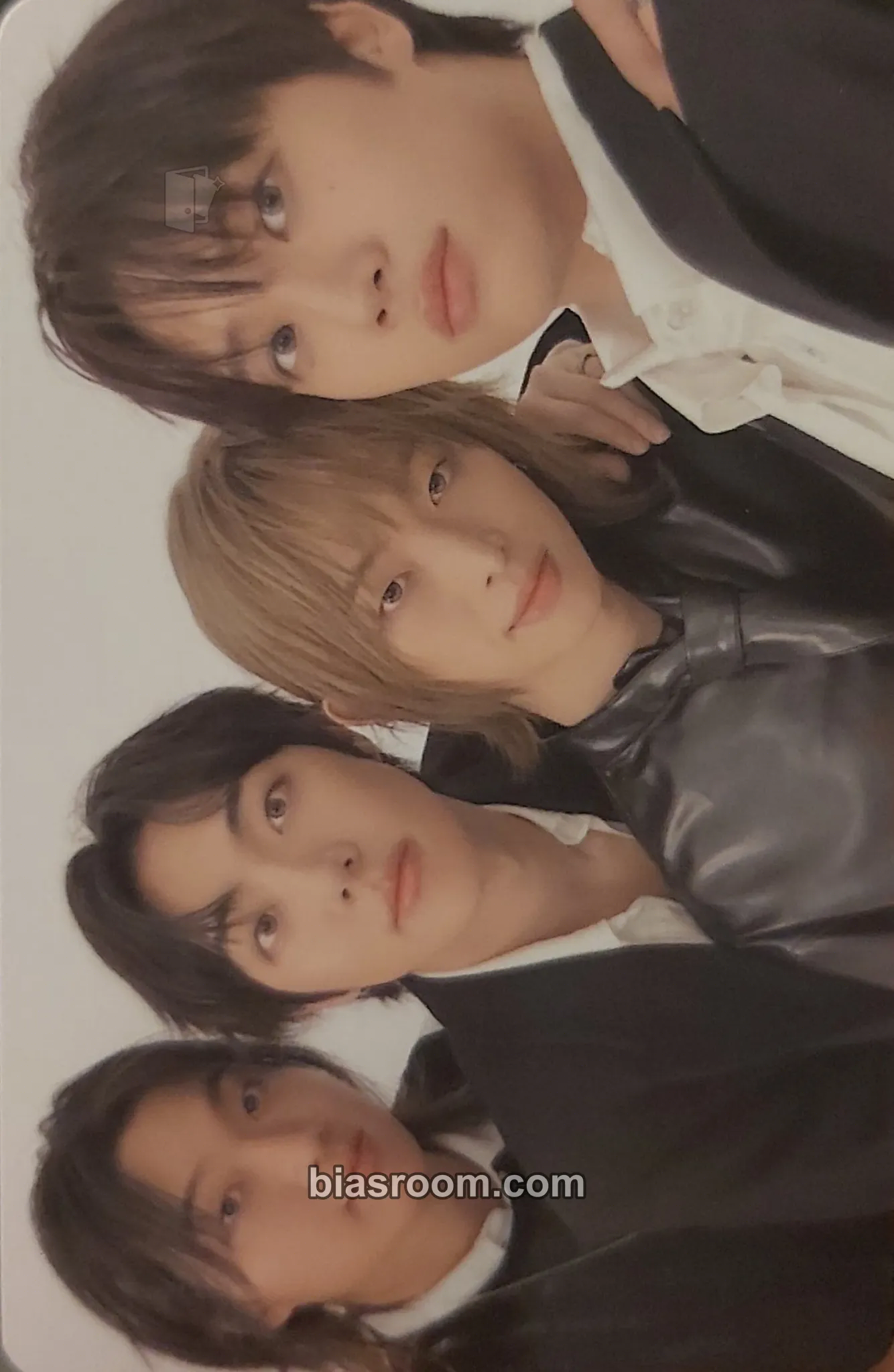 RUN RUN RUN Photocard - Dragon Pony - Dragon Pony K-pop photocard