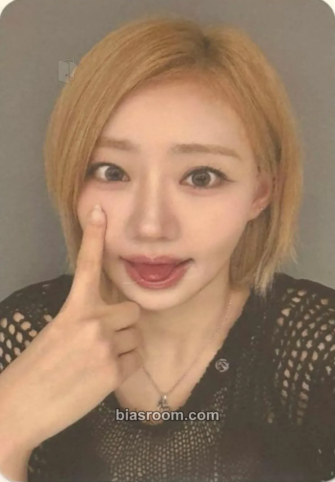 Julie 224 Photocard - KISS OF LIFE - KISS OF LIFE K-pop photocard
