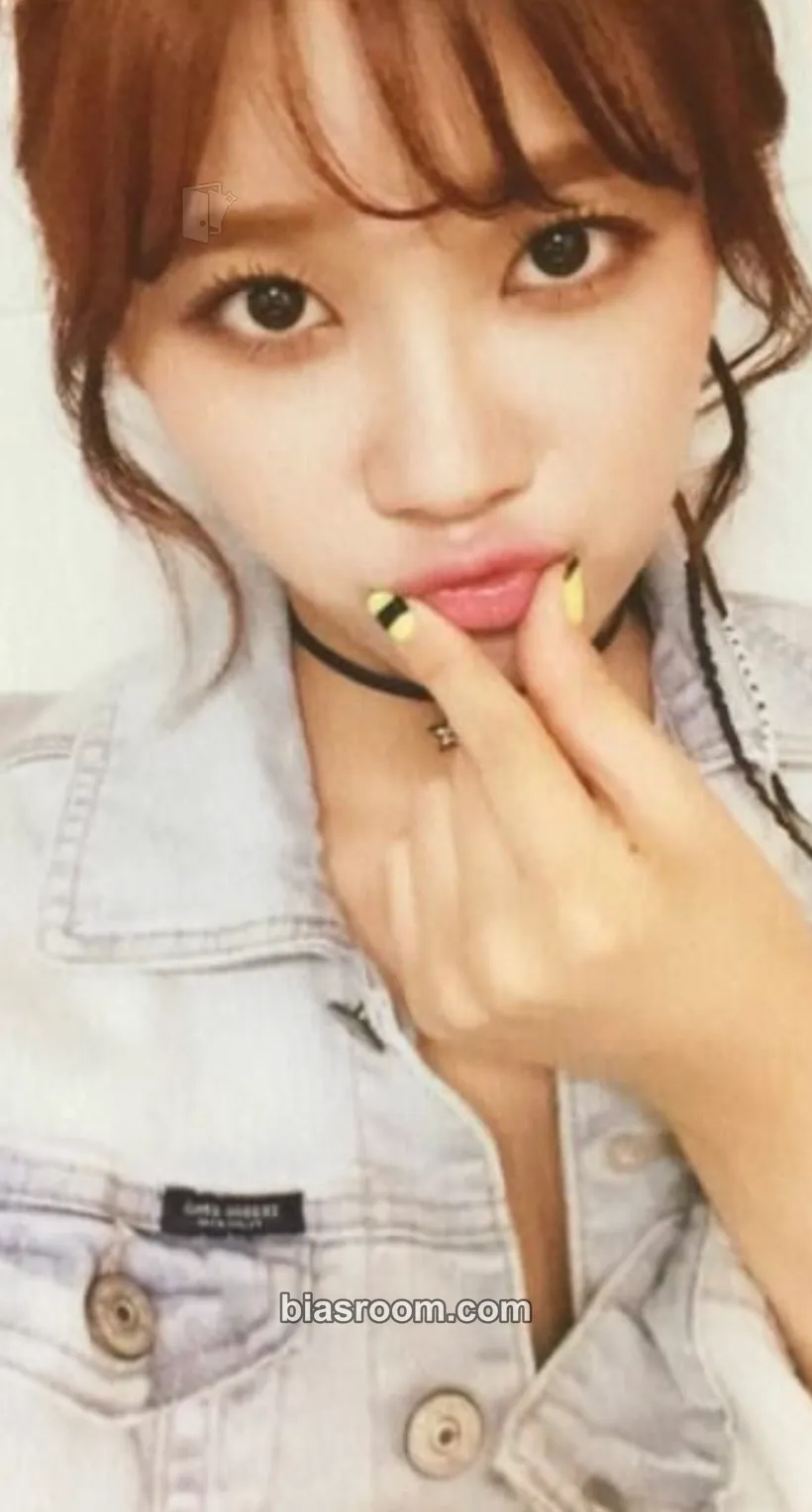 Yuna Heart Attack Photocard - AOA - AOA K-pop photocard