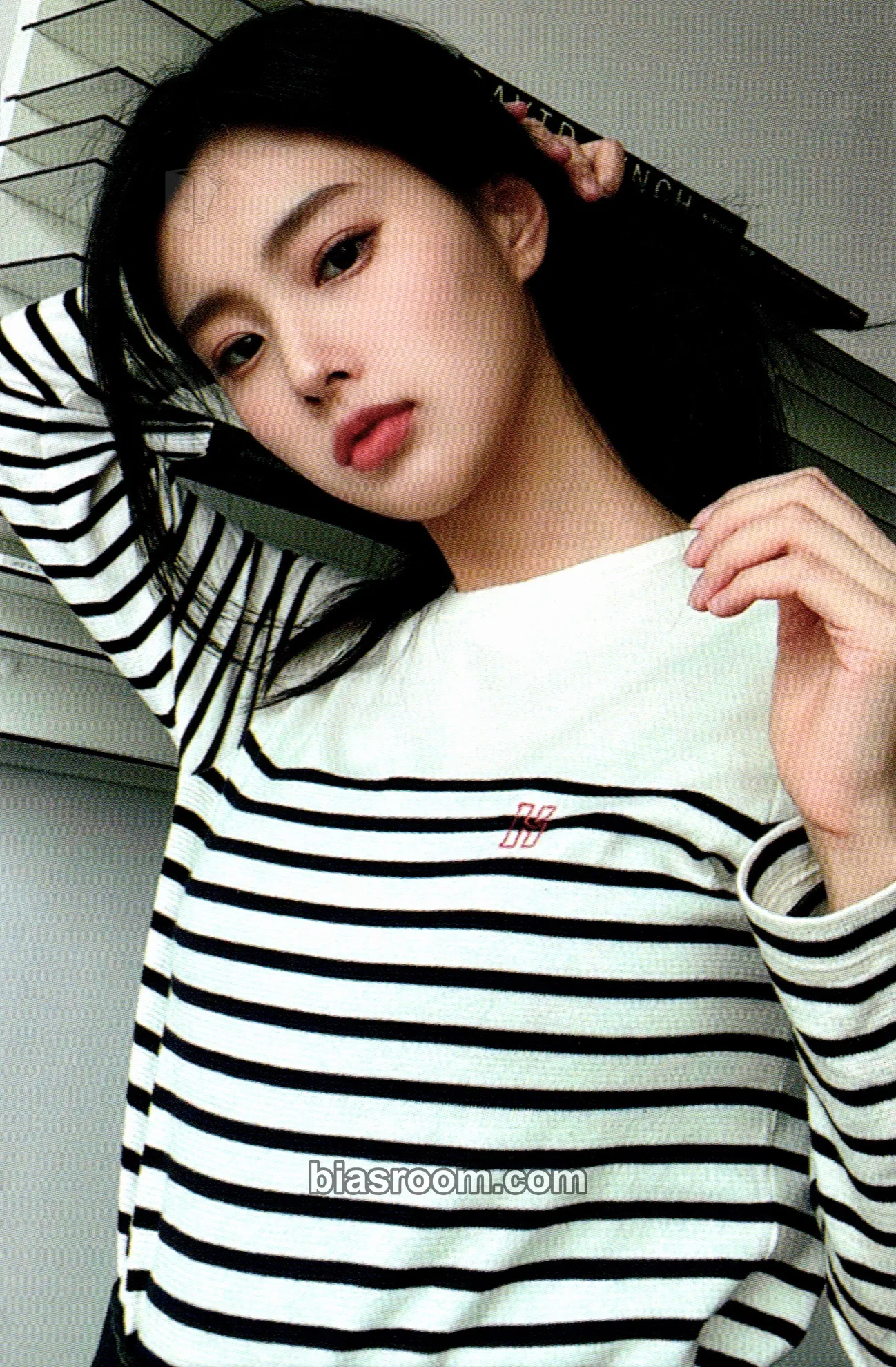 Hyewon Kang Hyewon x Wonderwall - Art Lab Project Photocard - Kang Hyewon - Kang Hyewon K-pop photocard