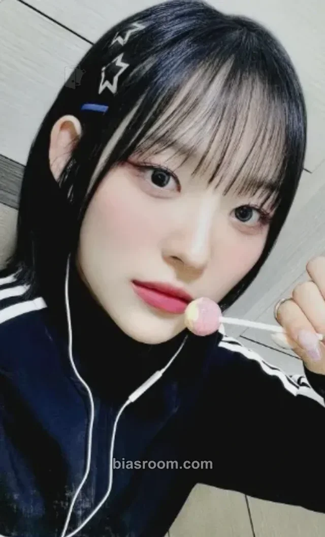 LIGHTSUM - Yujeong - POSE! Album makestar fansign