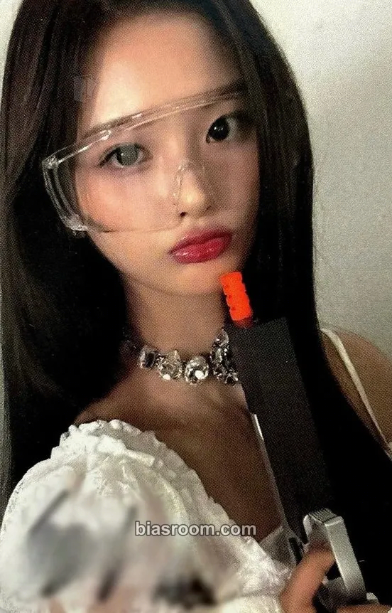Sullyoon ENTWURF Photocard - NMIXX - NMIXX K-pop photocard