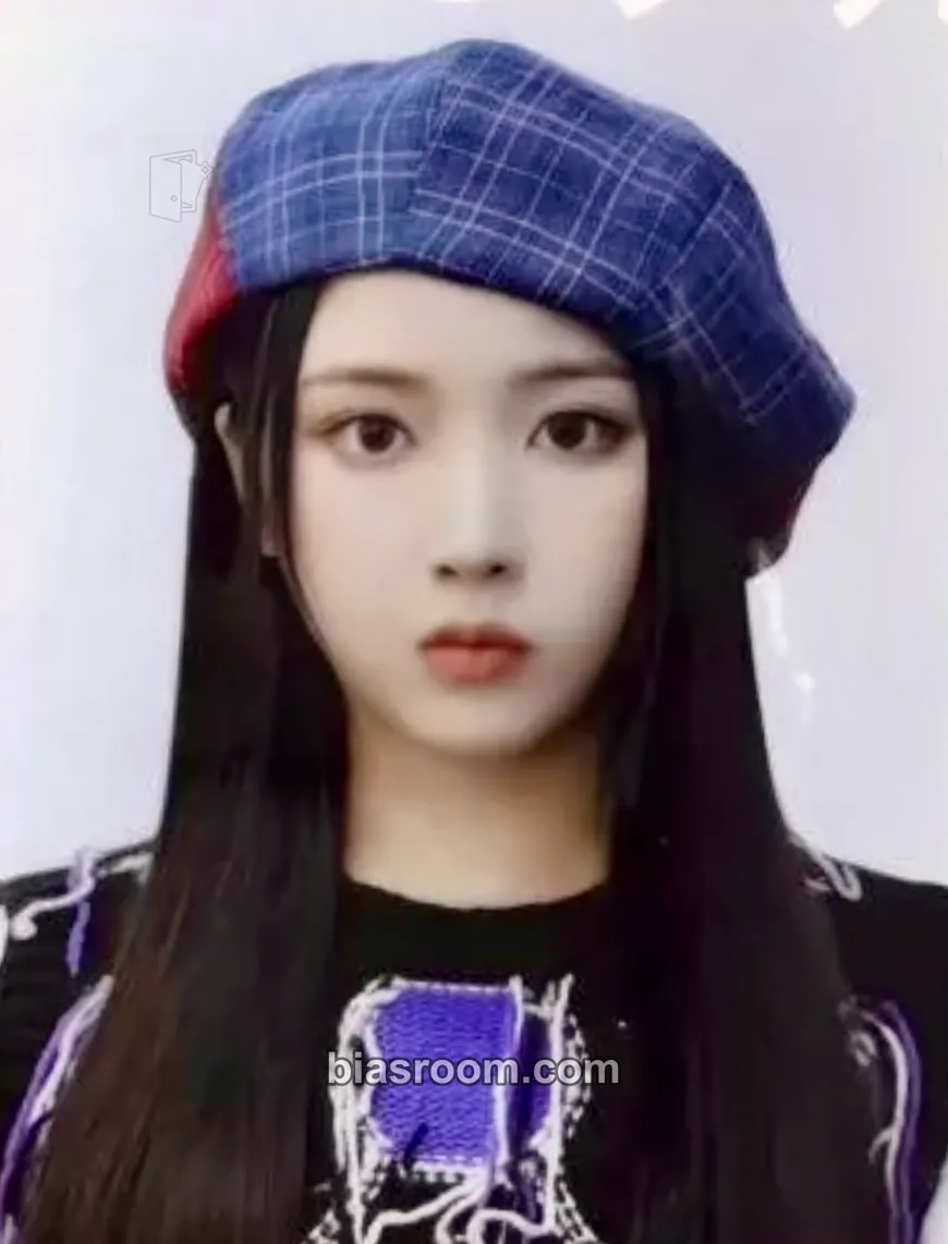 Jiwoo ENTWURF Photocard - NMIXX - NMIXX K-pop photocard