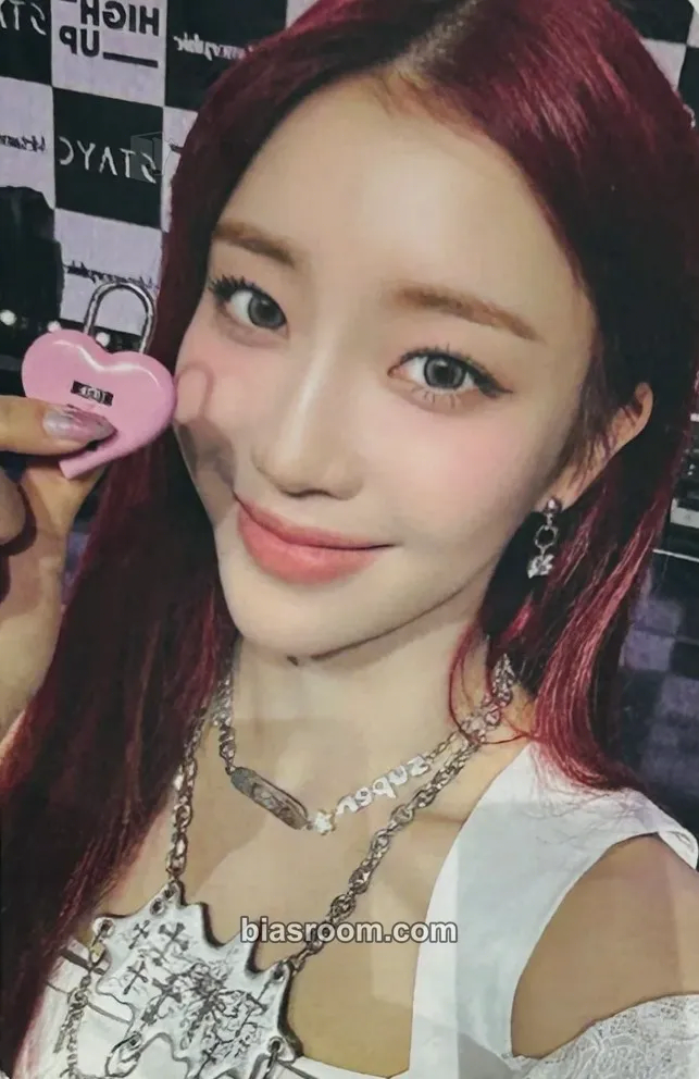 Sumin Metamorphic Photocard - STAYC - STAYC K-pop photocard