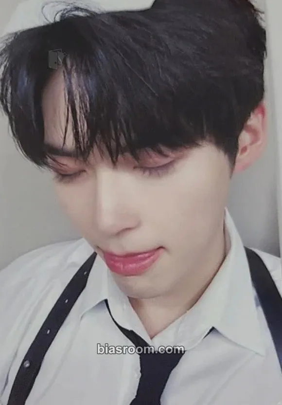 Hanbin You Had Me at Hello Photocard - ZEROBASEONE - ZEROBASEONE K-pop photocard