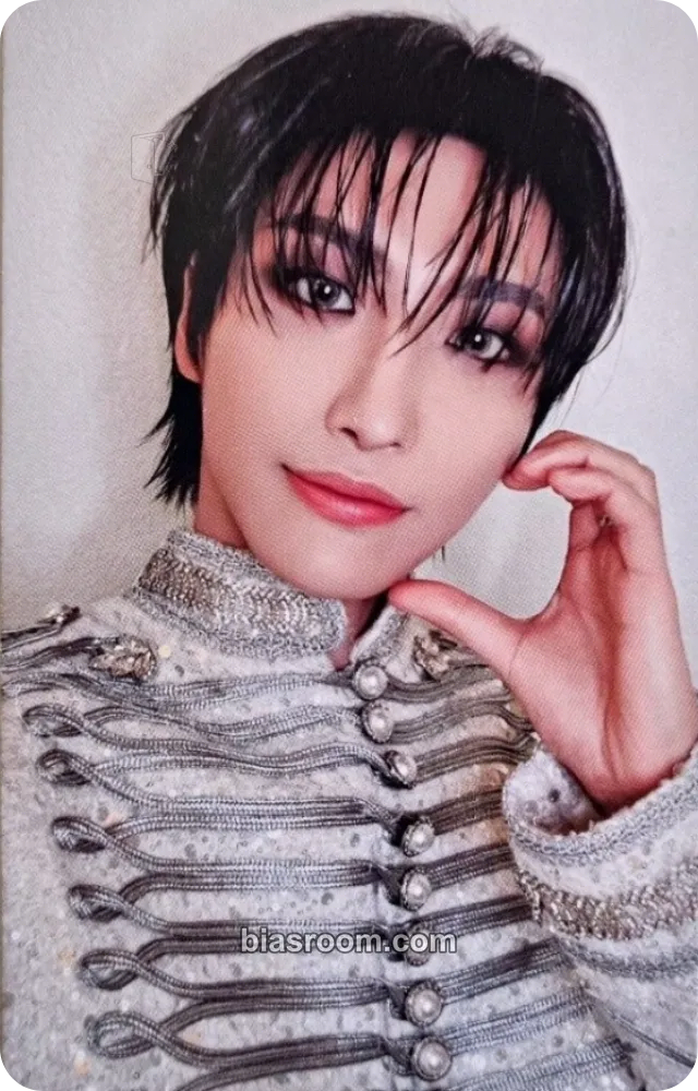 Seonghwa Towards the Light World Tour Finale in Seoul Playcode Photocard - ATEEZ - ATEEZ K-pop photocard