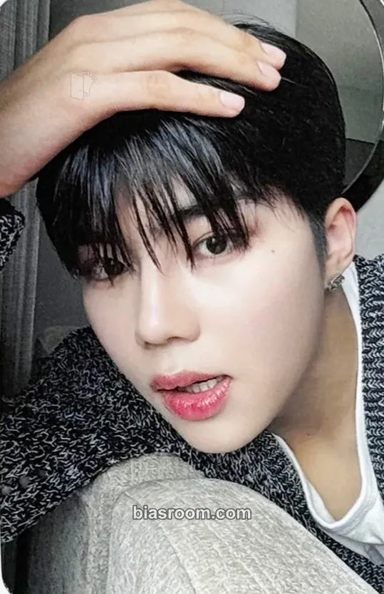 Gunwook You Had Me at Hello Photocard - ZEROBASEONE - ZEROBASEONE K-pop photocard
