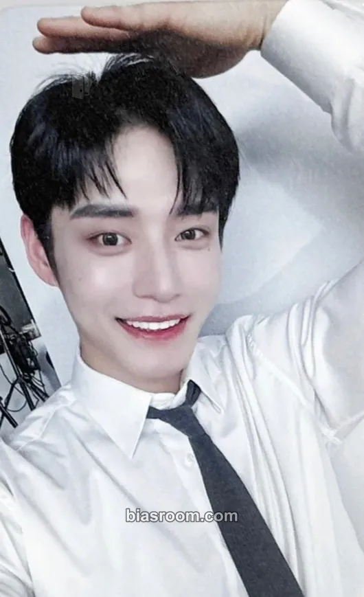 Jiwoong You Had Me at Hello Photocard - ZEROBASEONE - ZEROBASEONE K-pop photocard