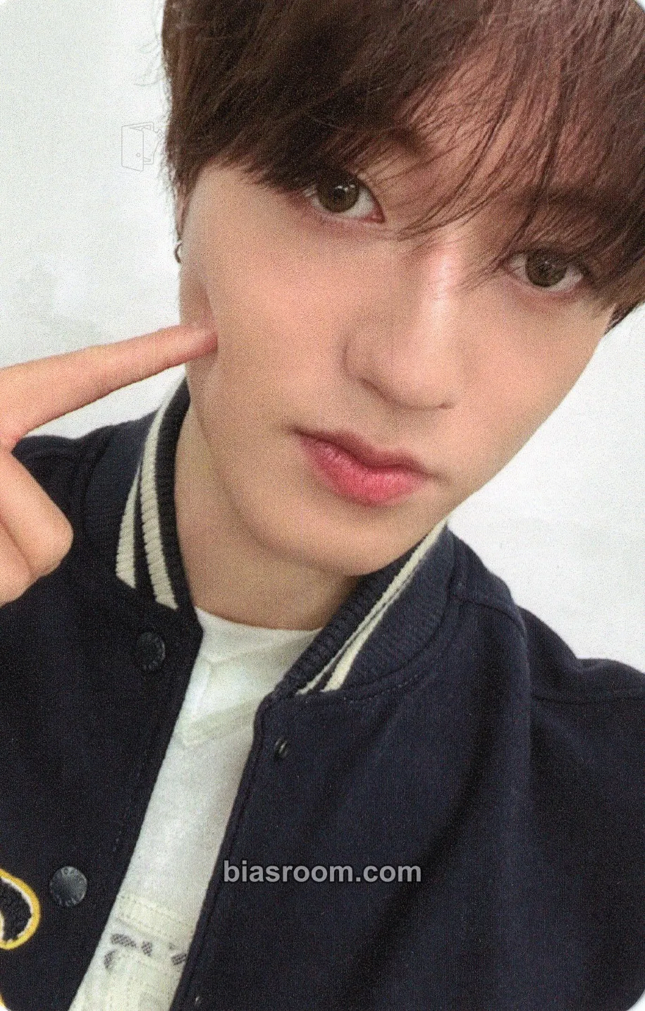 Haruto Pleasure Photocard - TREASURE - TREASURE K-pop photocard